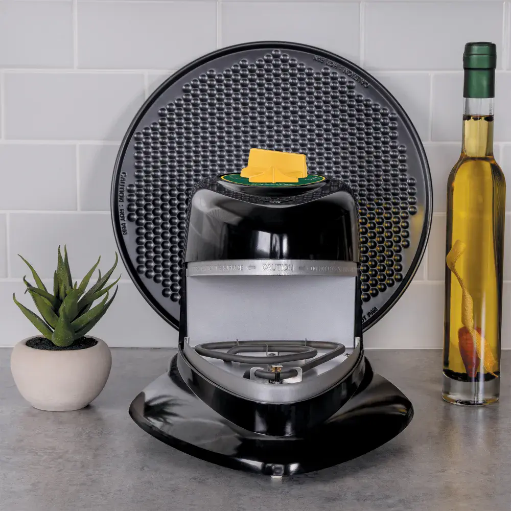 Pizzazz® Plus rotating pizza oven